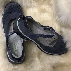 Jambu Mary Jane slip on